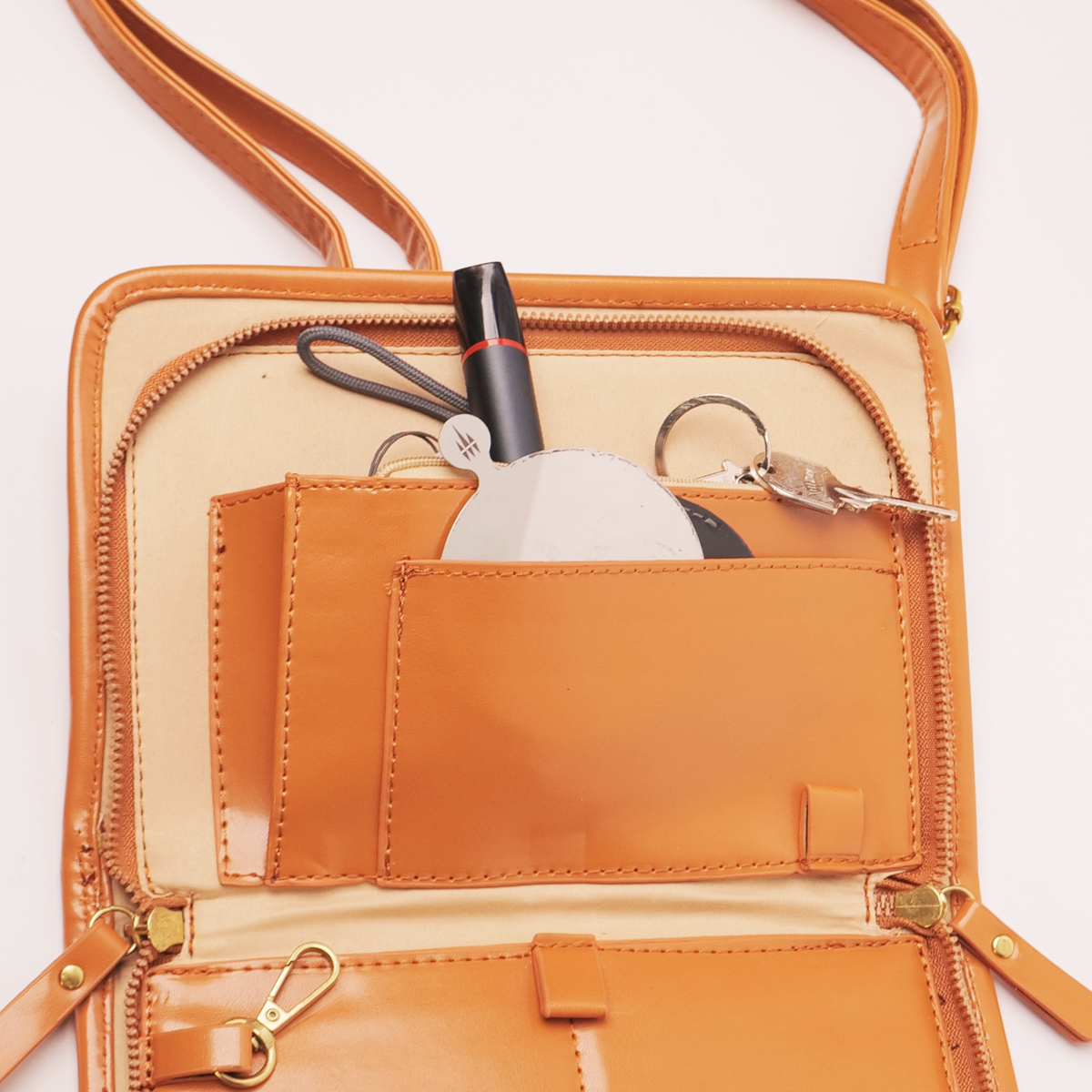 gid://shopify/MediaImage/25707630821446